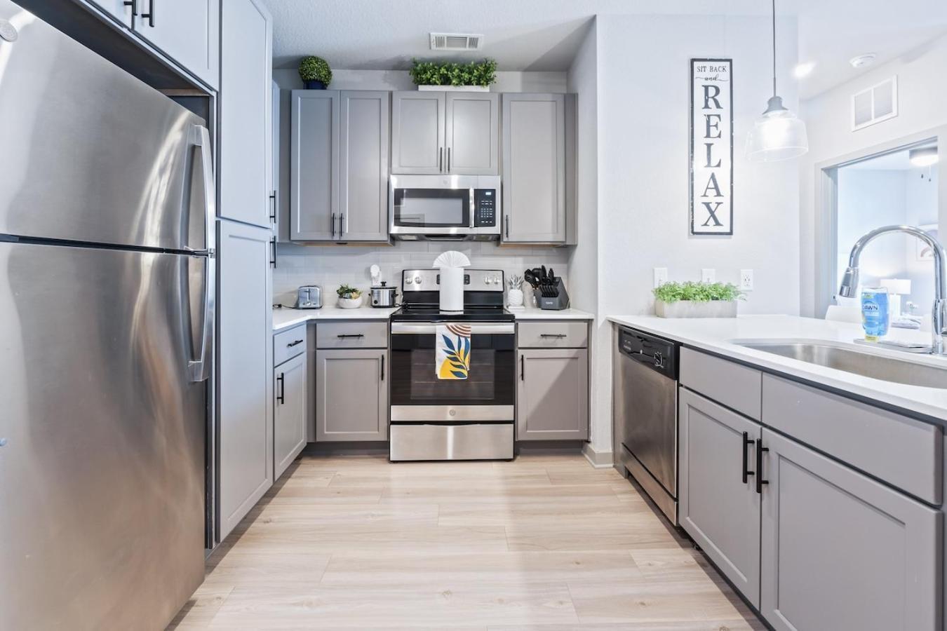Tropicana Field 2 Bed In Dwtwn With Free Parking سانت بطرسبرج المظهر الخارجي الصورة