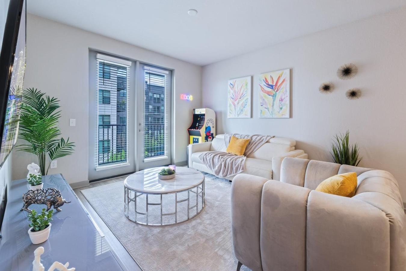 Tropicana Field 2 Bed In Dwtwn With Free Parking سانت بطرسبرج المظهر الخارجي الصورة
