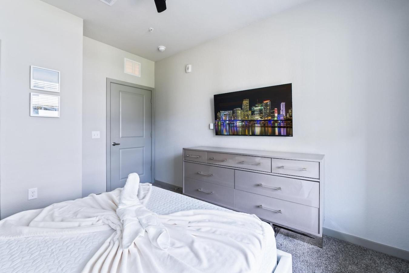 Tropicana Field 2 Bed In Dwtwn With Free Parking سانت بطرسبرج المظهر الخارجي الصورة
