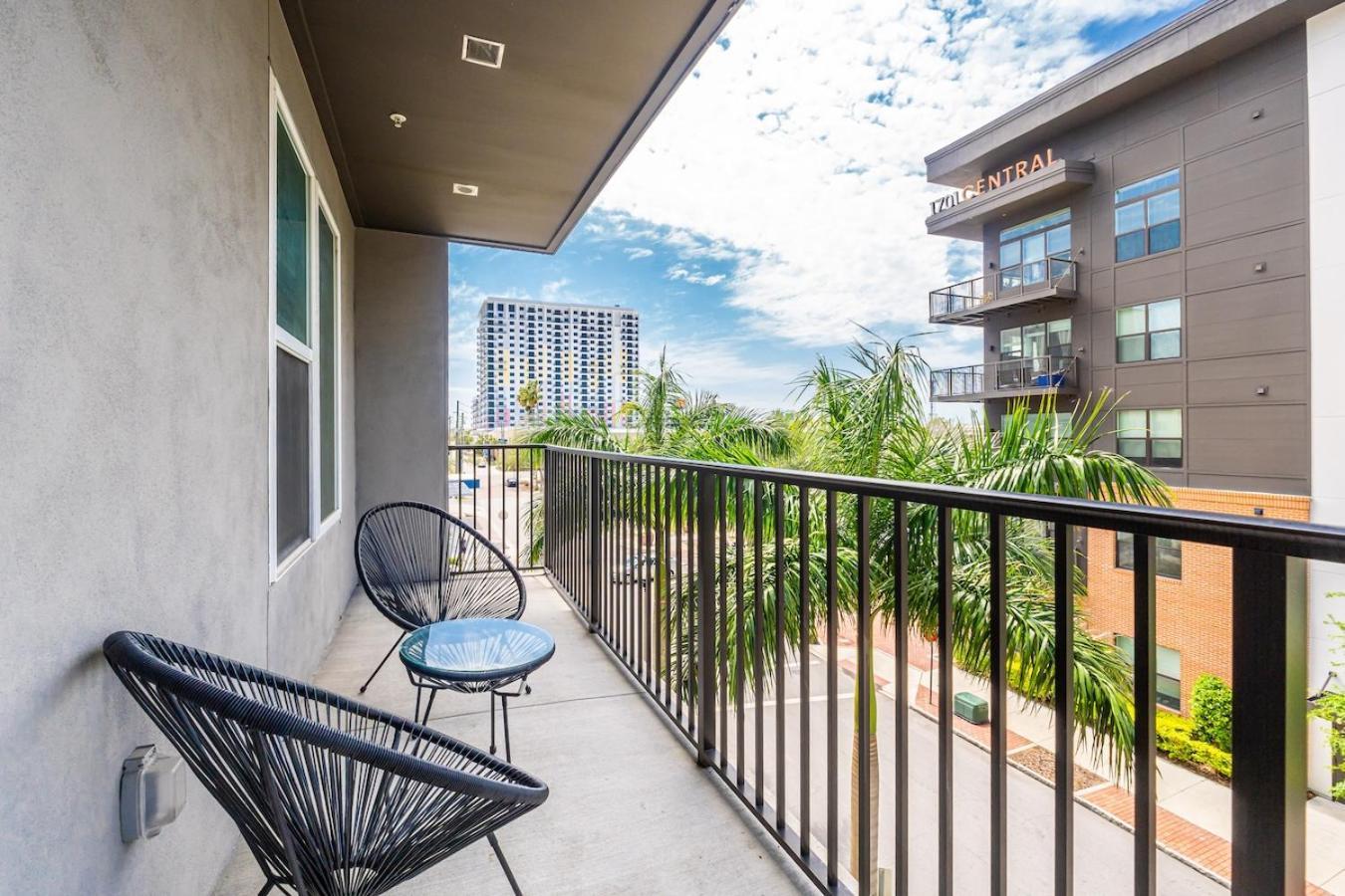 Tropicana Field 2 Bed In Dwtwn With Free Parking سانت بطرسبرج المظهر الخارجي الصورة
