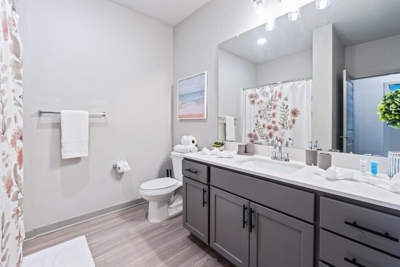Tropicana Field 2 Bed In Dwtwn With Free Parking سانت بطرسبرج المظهر الخارجي الصورة