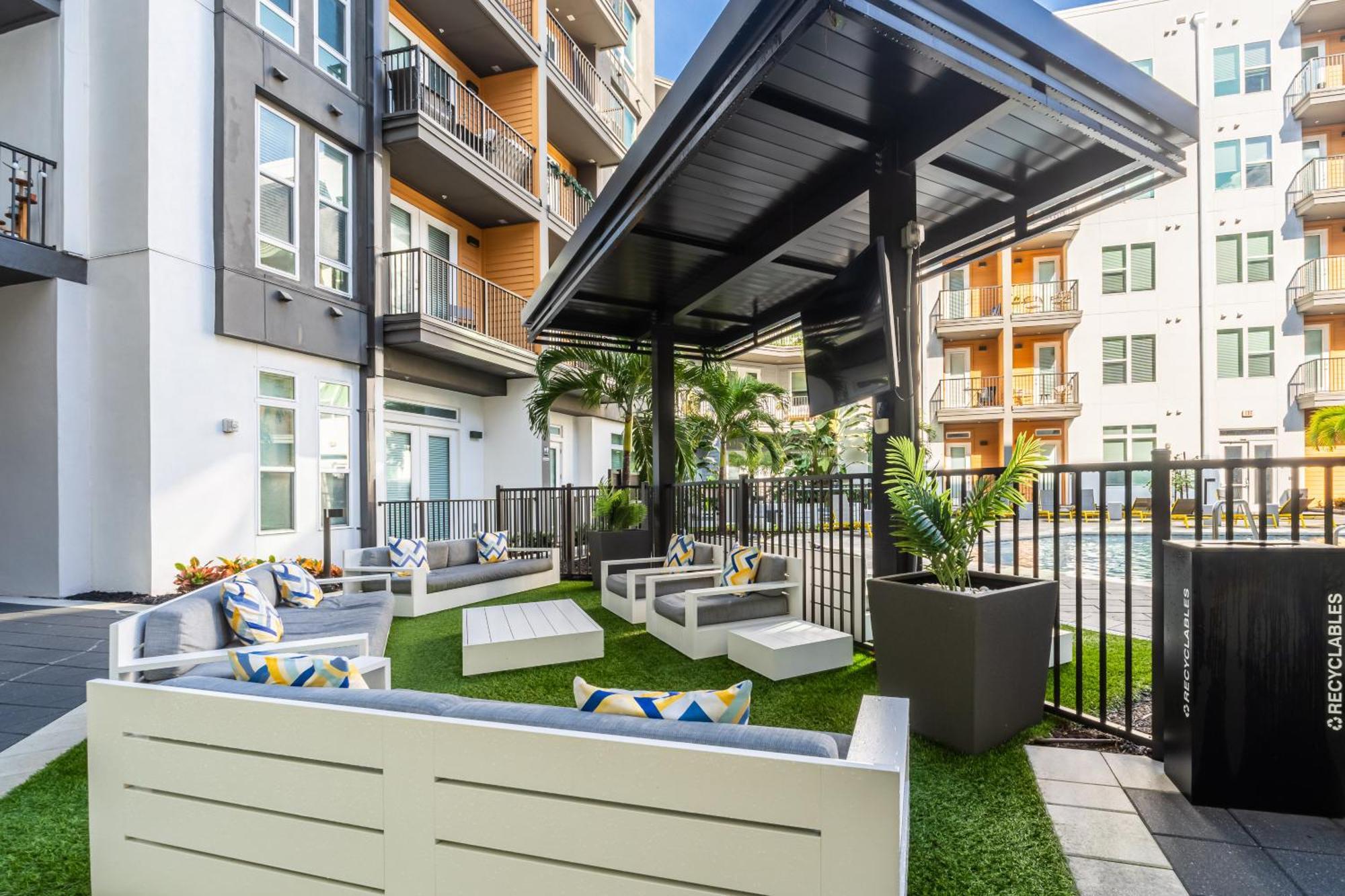 Tropicana Field 2 Bed In Dwtwn With Free Parking سانت بطرسبرج المظهر الخارجي الصورة